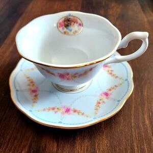 2007 Avon Honor Society Teacup and Saucer